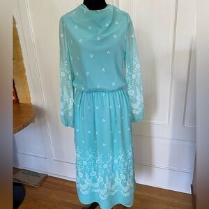 Vintage Handmade Seafoam Robin’s Egg Green/Blue Lace Print Dress. Size M?